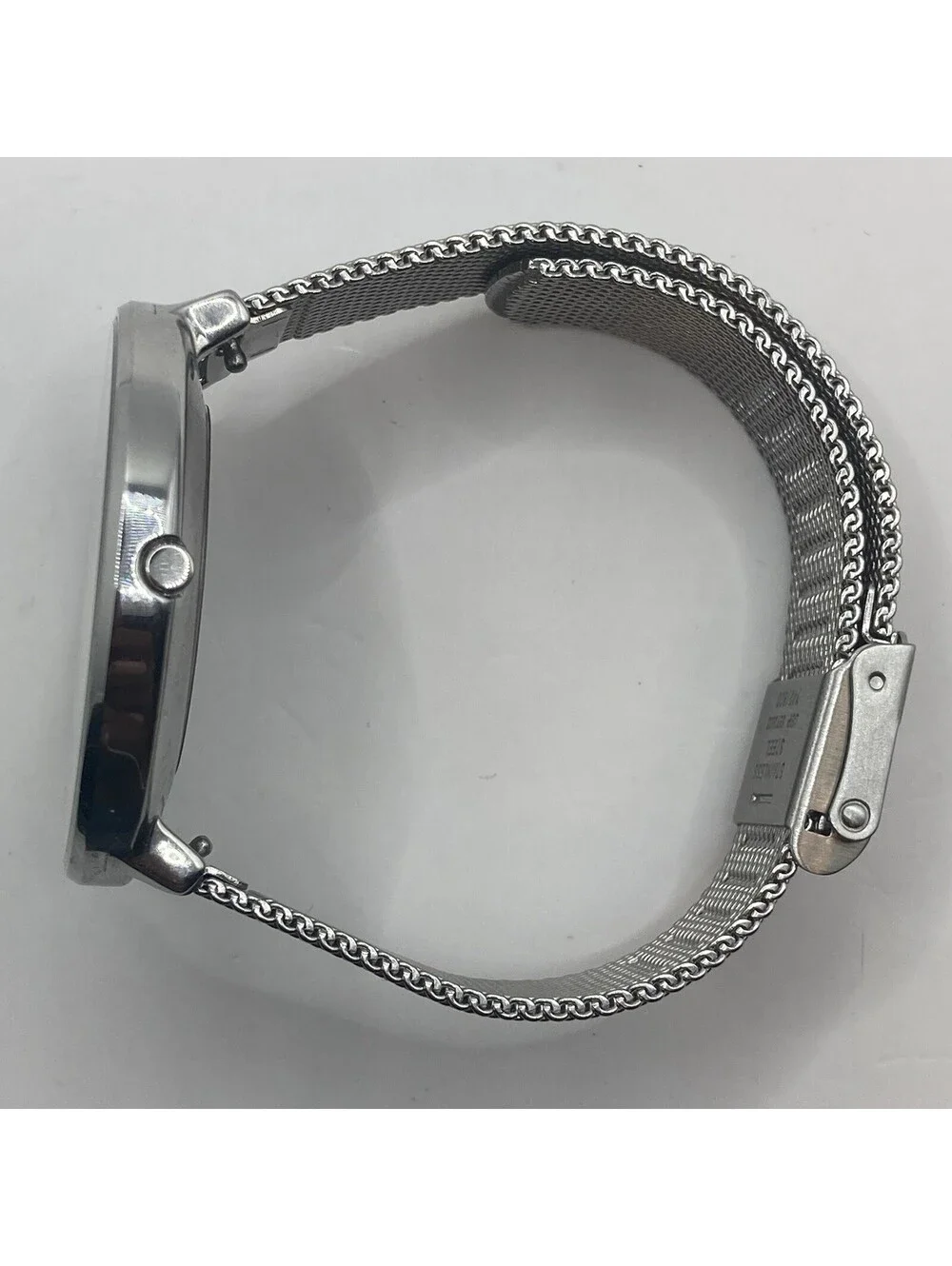 Skagen Karolina SKW2687 Women's Silver Mesh Quartz Analog Watch Minimalist 38mm